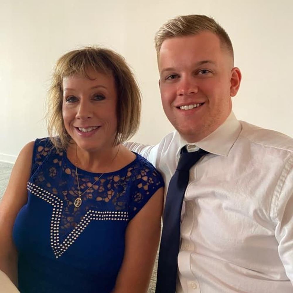 Meet your Posher, Davina